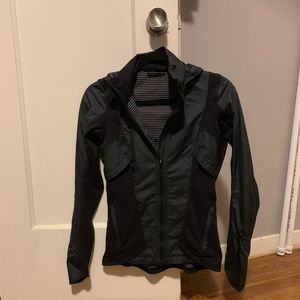 Lululemon Kanto Catch Me Run Jacket
